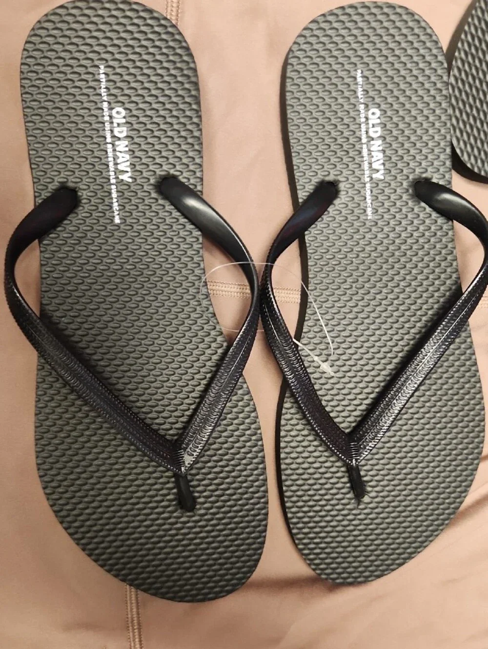 Black Womans Flip Flops - 4 Pack Old Navy NEW Size 8